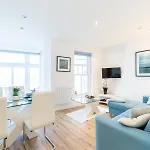 The Samphire Suite By Margate Suites